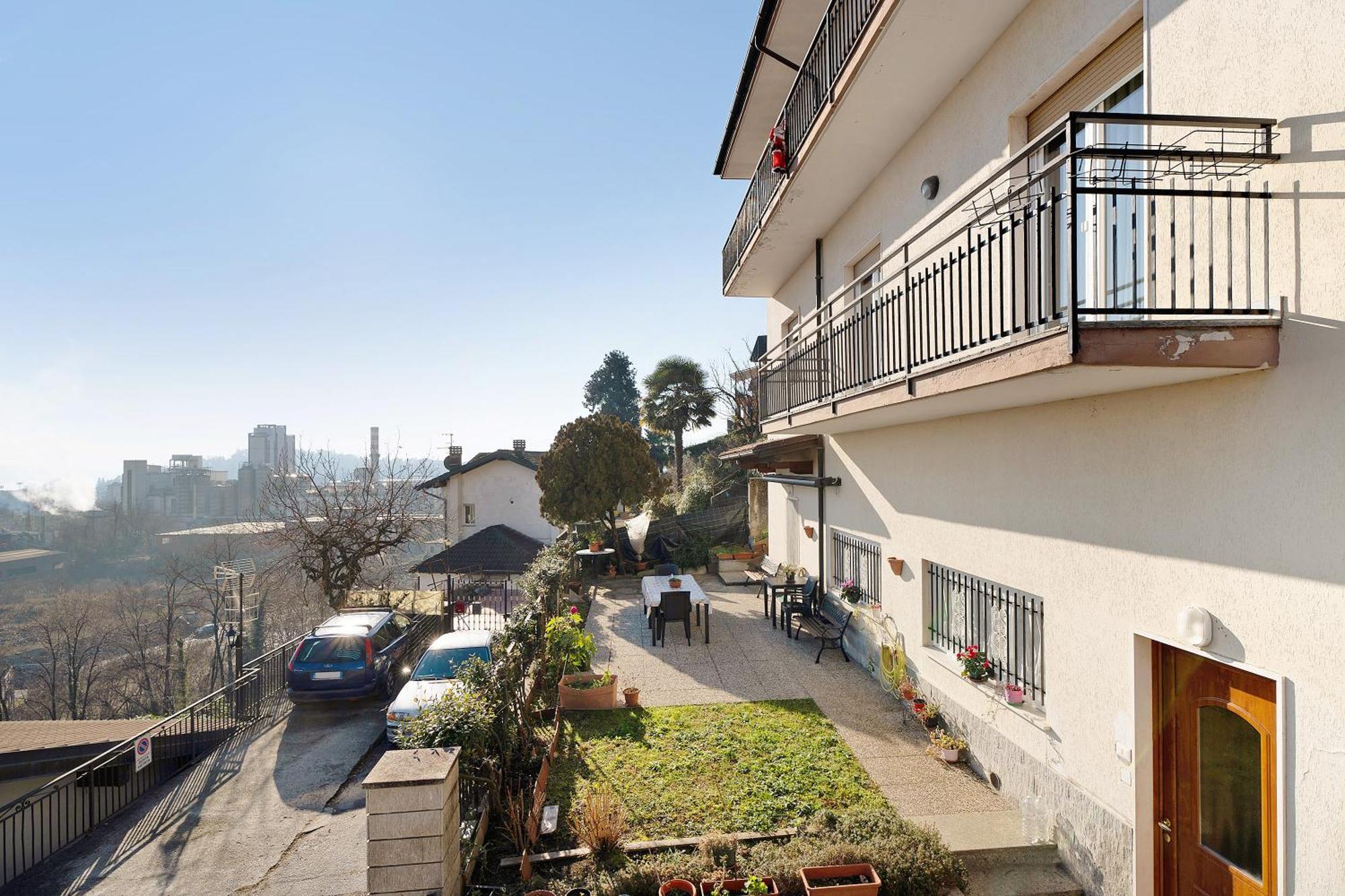 Casa Bella Apartment Интра Екстериор снимка